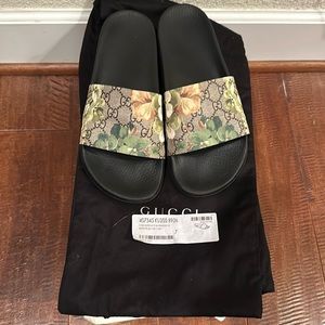 Authentic Men Gucci Bloom Slides size 7